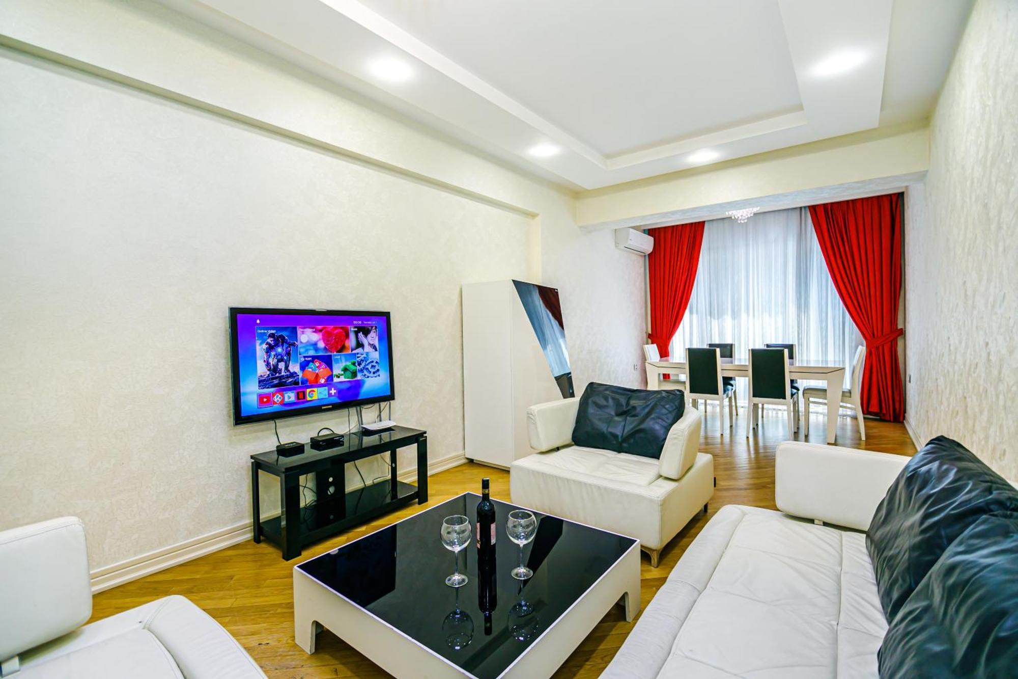 Park Azure Vip Apartment By Baku Housing Esterno foto